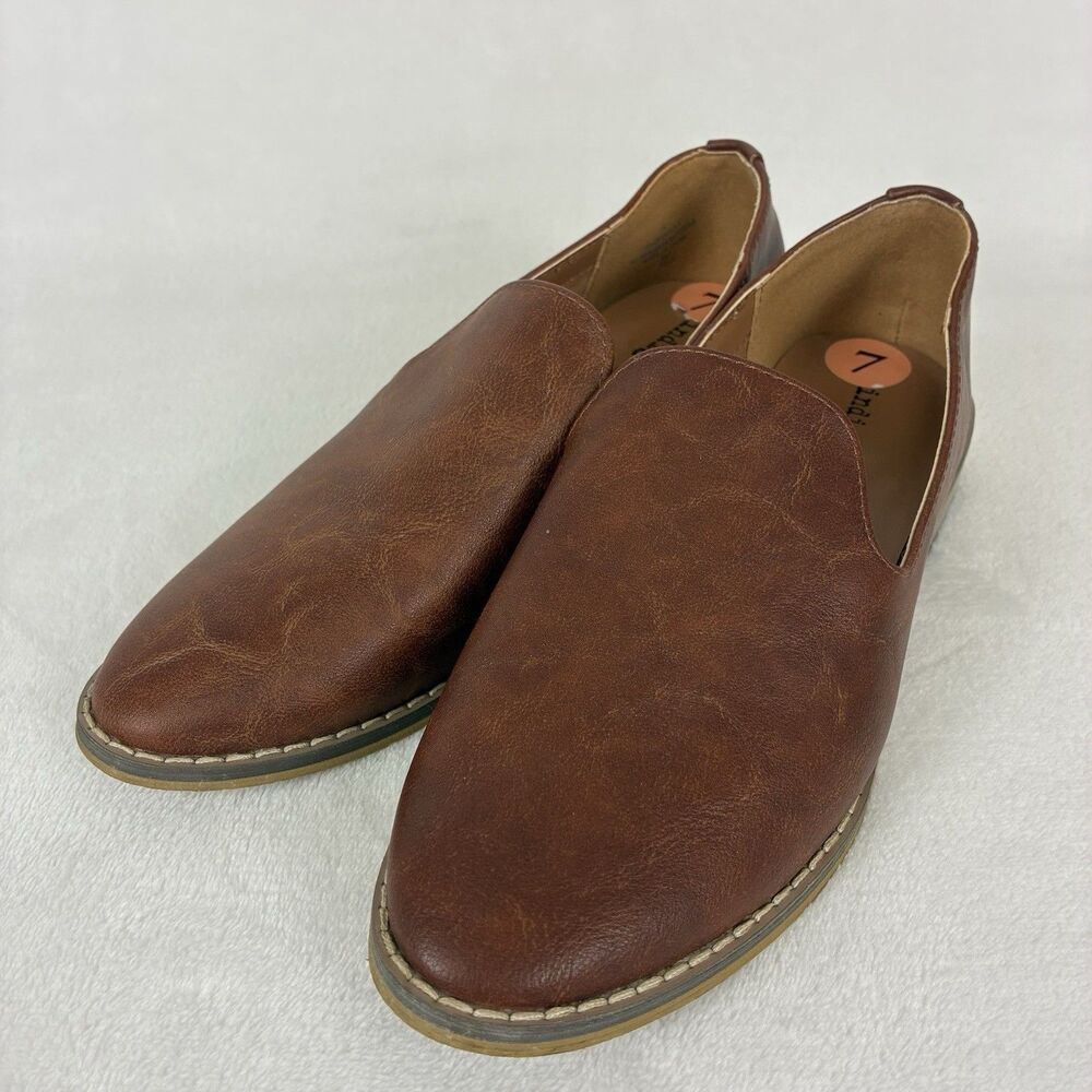 Indigo Rd. Faux Leather Loafers Women’s Size 7M Brown Almond Toe Slip On Shoes